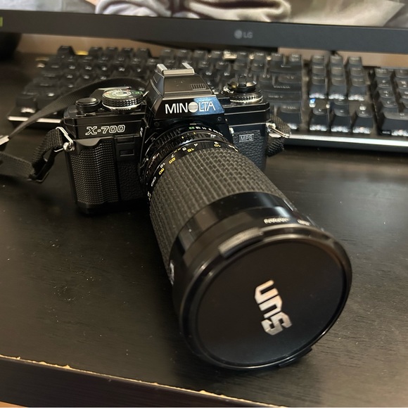 Minolta X-700 film camera (vintage) - Picture 8 of 8
